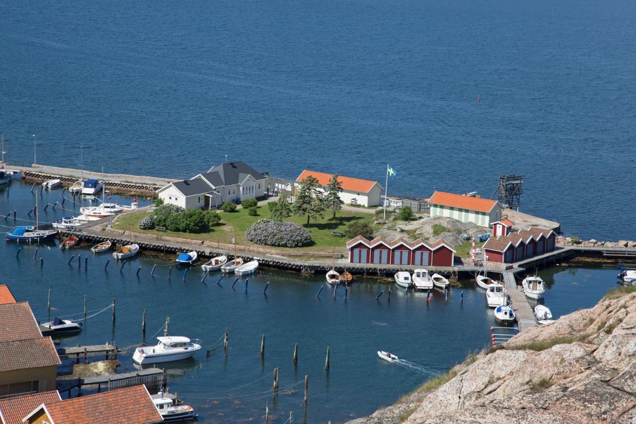 Badholmens Vandrarhem Fjällbacka エクステリア 写真